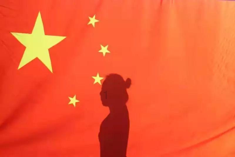 乐儿打彩蛋